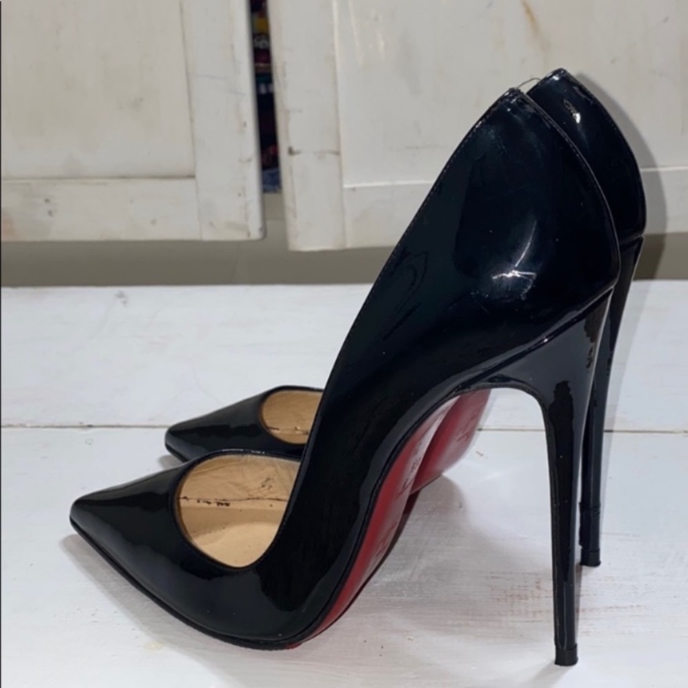 Authentic Christian louboutin So kate